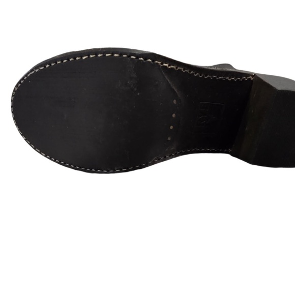 Frye women’s Carmen short black pull on boots - Picture 4 of 5